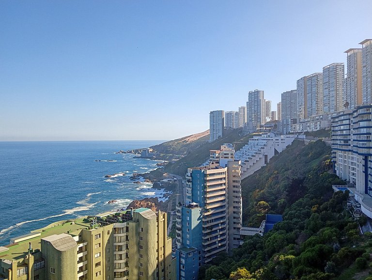 Depto con hermosa vista panorámica en Playa Cochoa